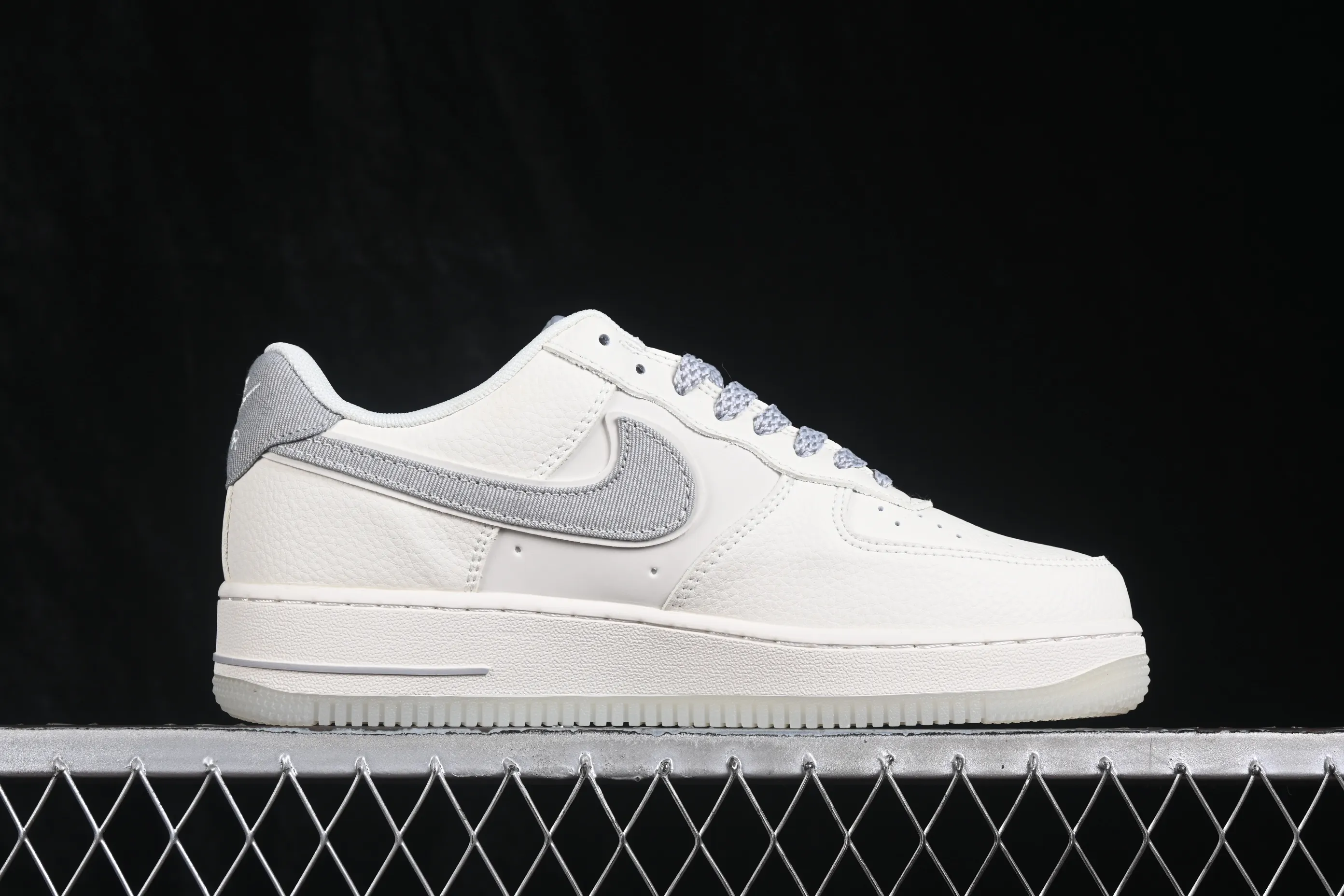 All categories Nk Air Force 1 Air Force series Nk Air Force 1 Low Air Force low-top Nike Air Force 1'07 Low joint model Air Force 1 low-top casual sneakers DN9688-106